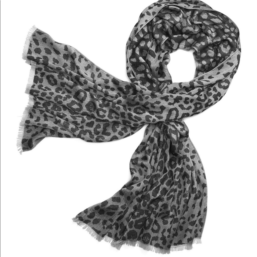 Tory Burch Snow Leopard Metallic Gray Scarf / Wrap